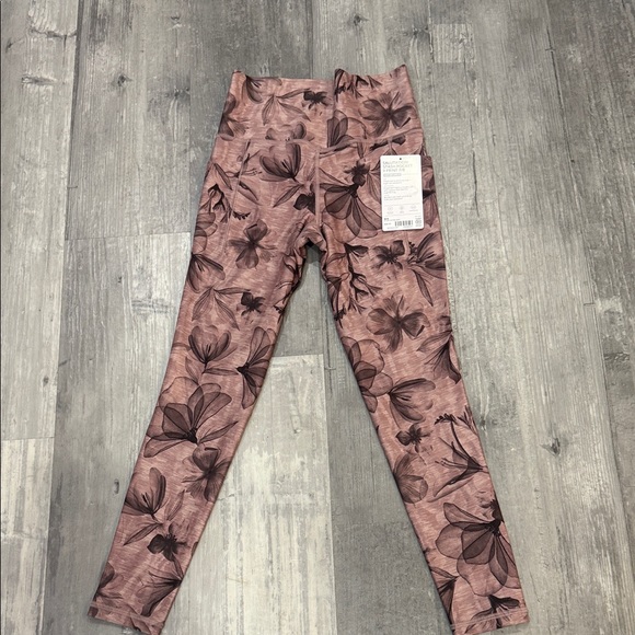 Athleta Pants - Athleta Salutation Stash Pocket II Floral Leggings women’s XS